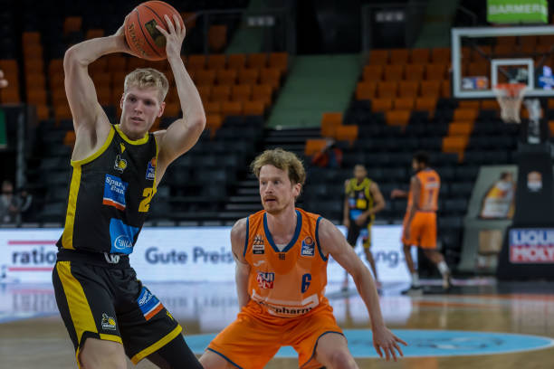 反映的是面 反映的是面