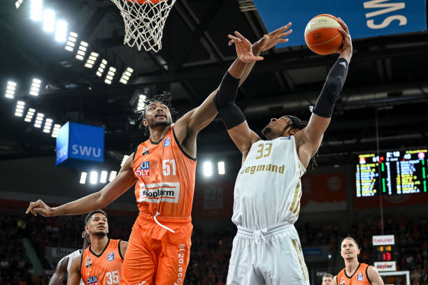 阿德托昆博 阿德托昆博